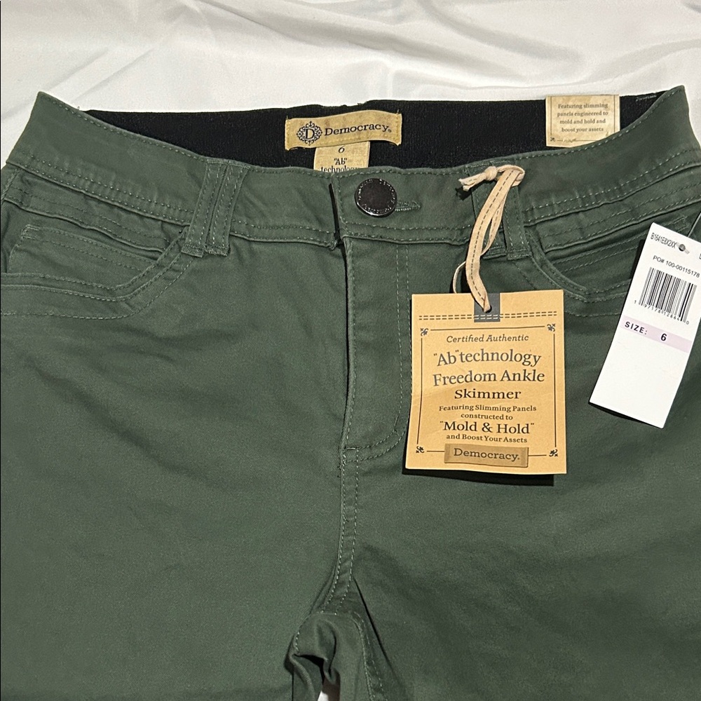 Democracy Olive Ankle Skimmer Pants Sz 6
